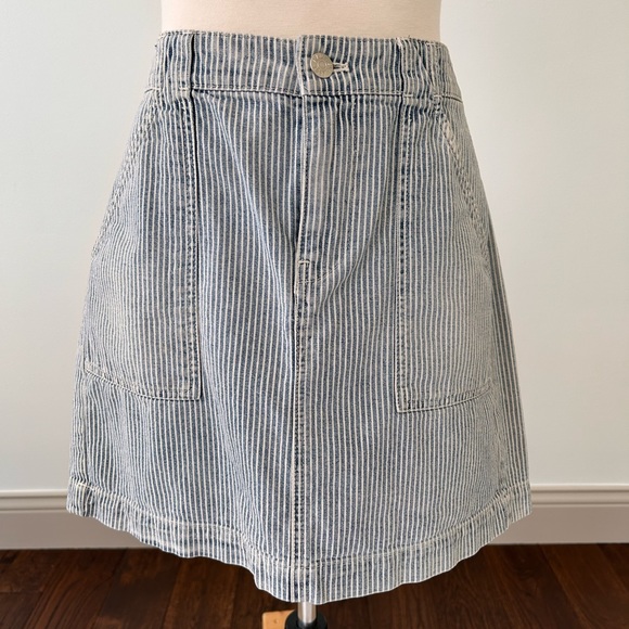 Madewell Dresses & Skirts - MADEWELL 1937 WALKER MINI SKIRT IN RAILROAD STRIPE 100% COTTON SIZE 8